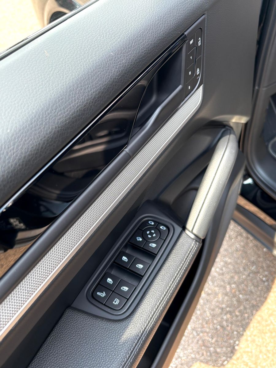 Fahrzeugabbildung Porsche Cayenne E-Hybrid
