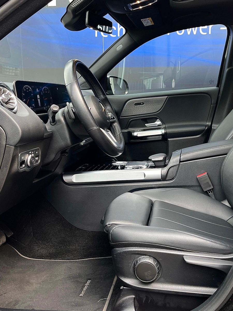 Fahrzeugabbildung Mercedes-Benz GLB 200 d 4Matic,Night-Paket,AHK Schwenkbar,