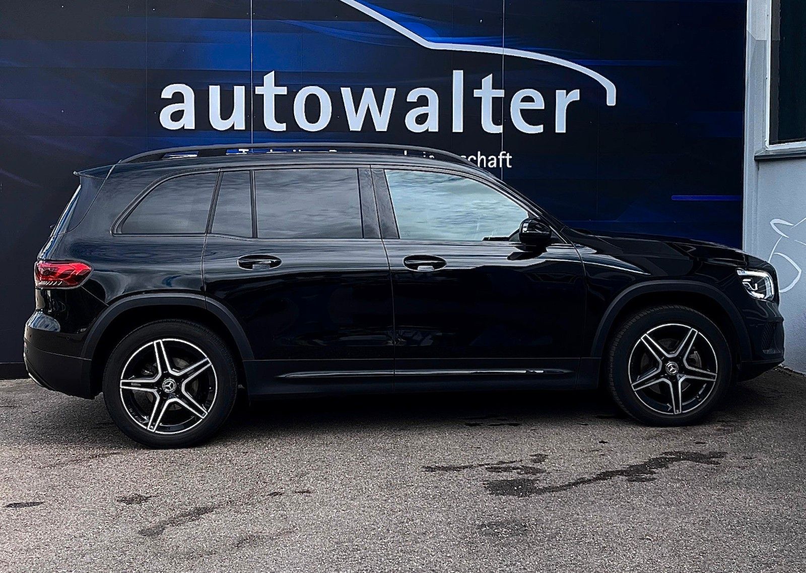 Fahrzeugabbildung Mercedes-Benz GLB 200 d 4Matic,Night-Paket,AHK Schwenkbar,