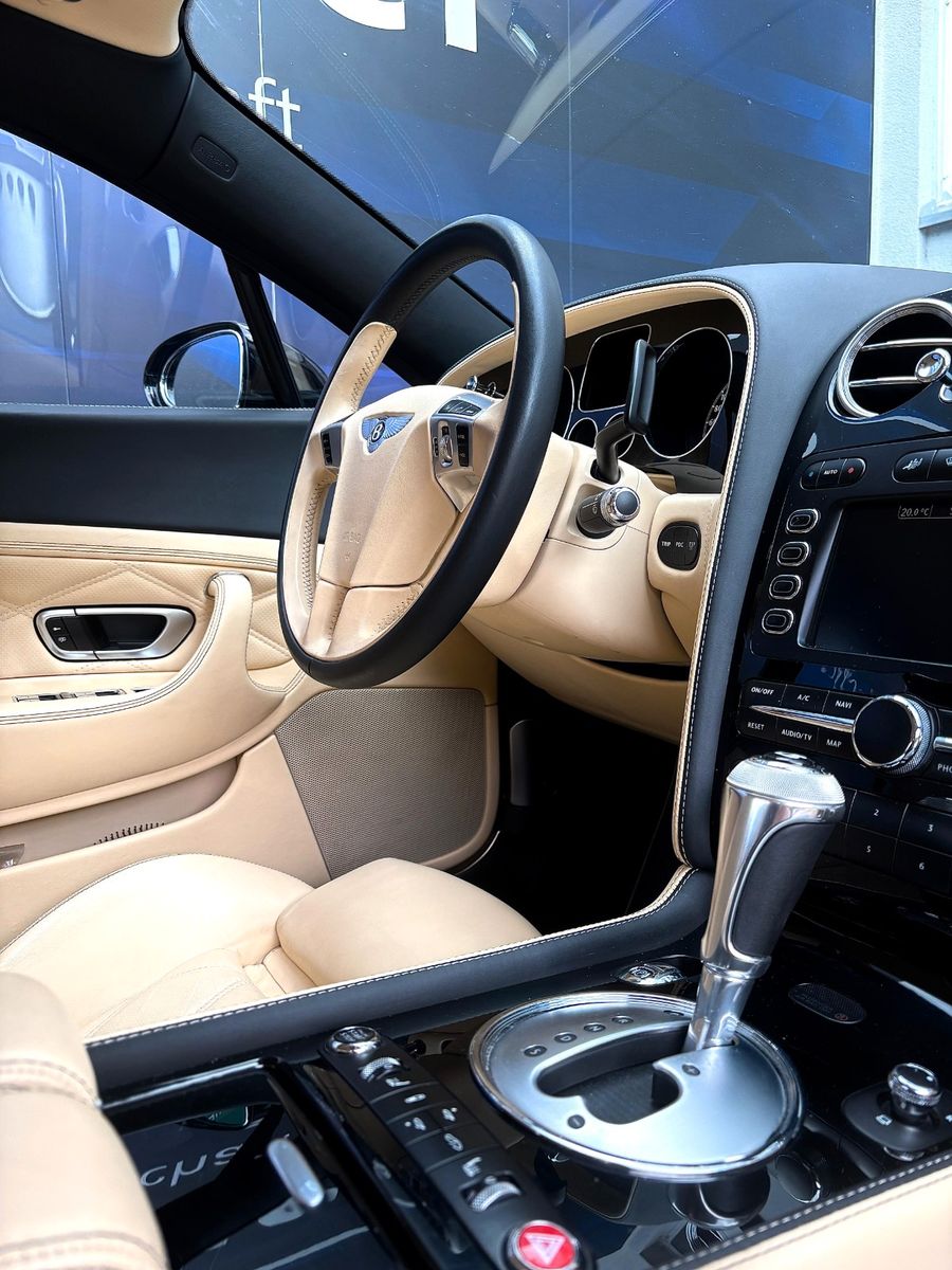 Fahrzeugabbildung Bentley Continental GT SPEED