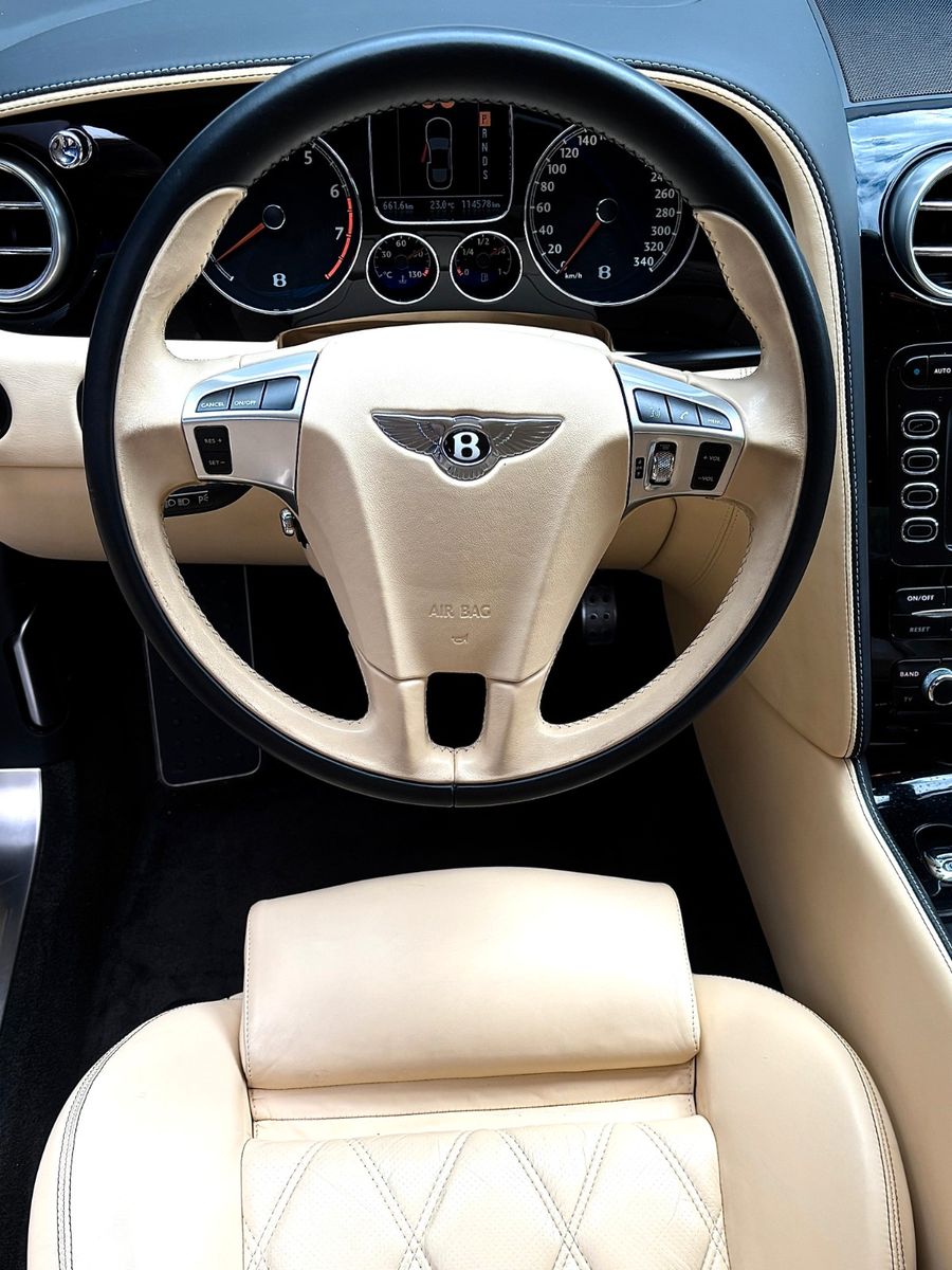 Fahrzeugabbildung Bentley Continental GT SPEED