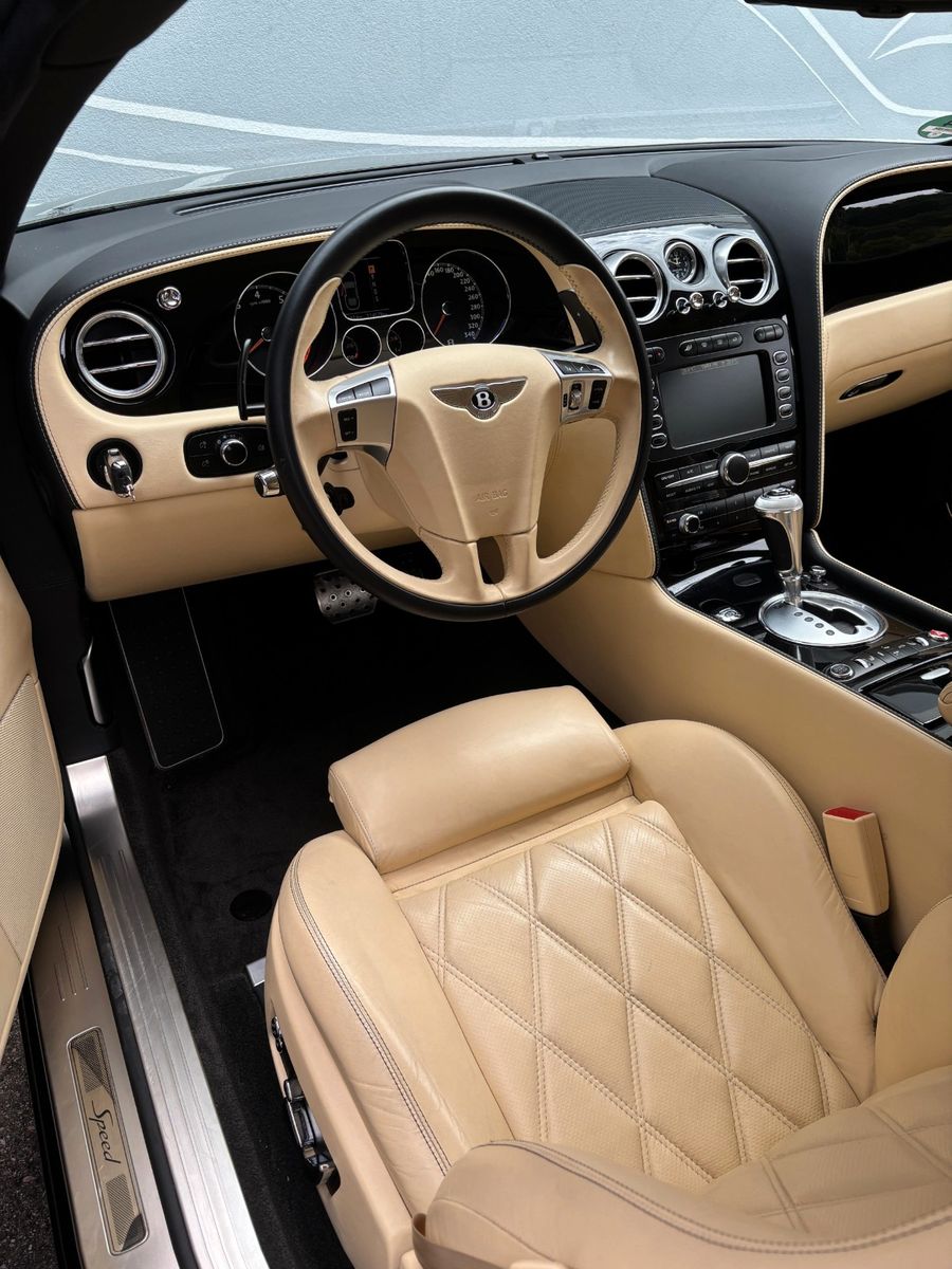 Fahrzeugabbildung Bentley Continental GT SPEED