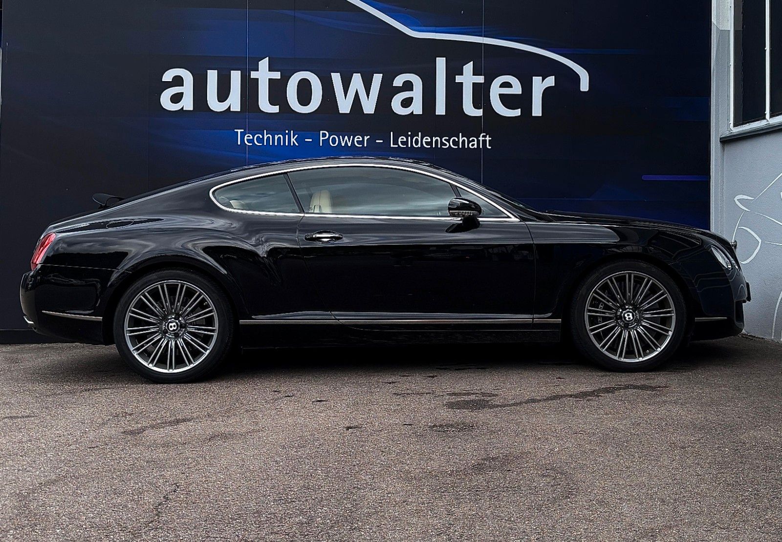 Fahrzeugabbildung Bentley Continental GT SPEED