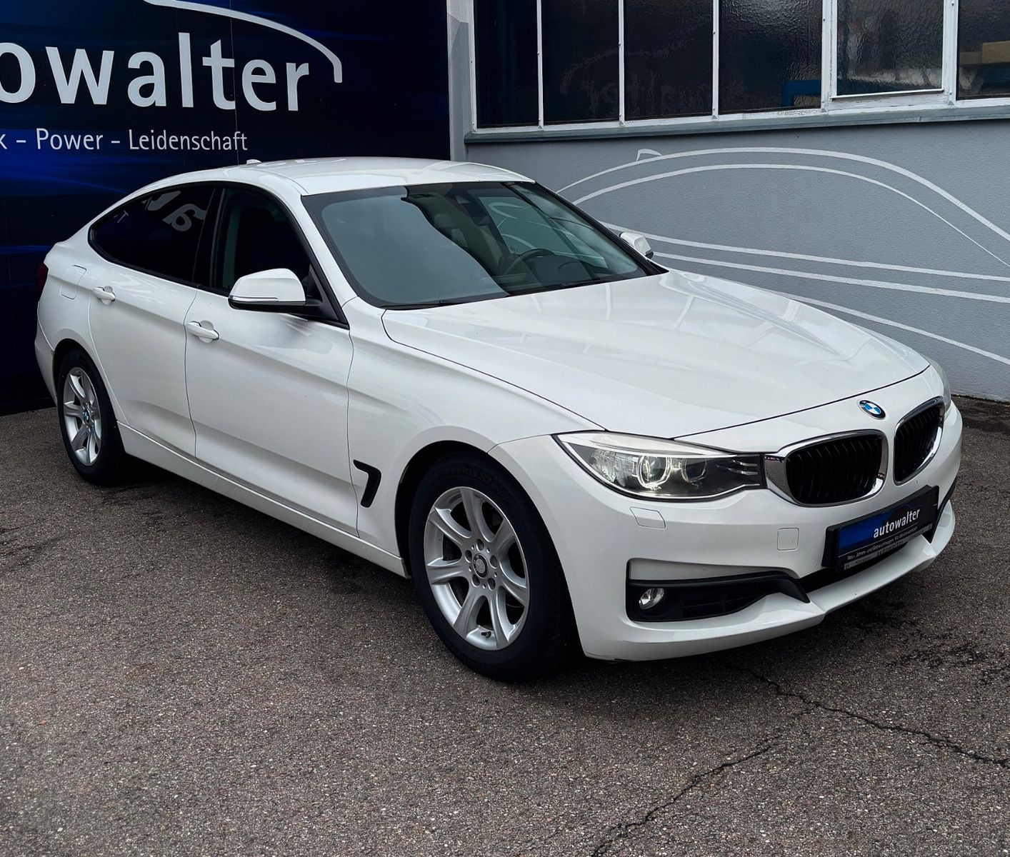 Fahrzeugabbildung BMW 318 Baureihe 3 Gran Turismo 318 d