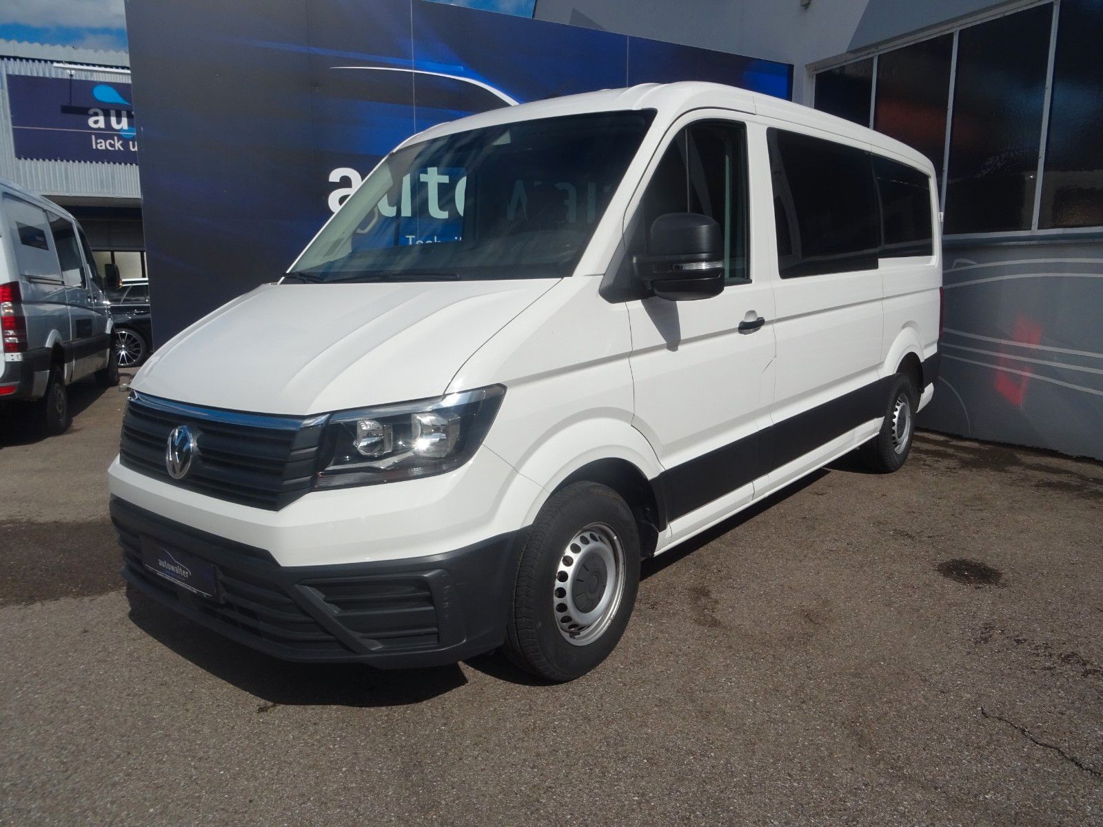 Volkswagen Crafter Kasten Kasten 35 mittellang FWD