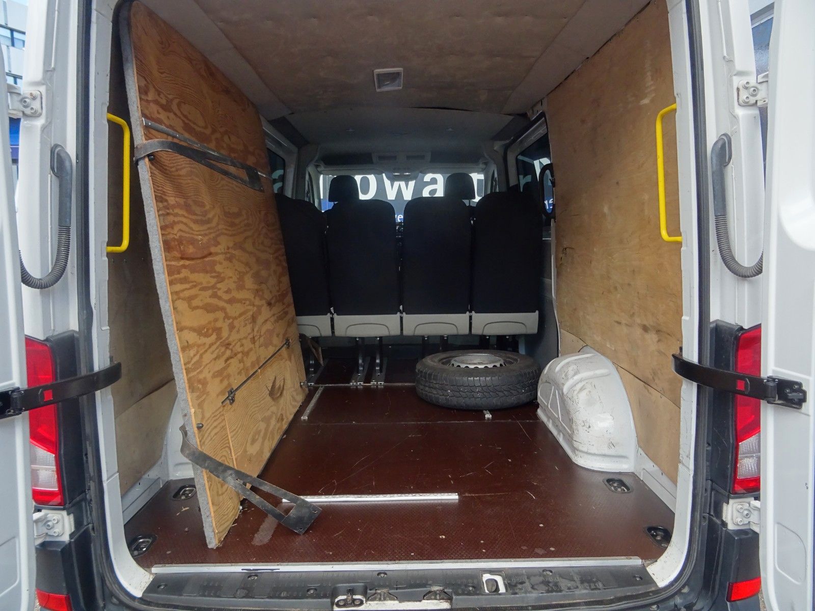 Fahrzeugabbildung Volkswagen Crafter Kasten Kasten 35 mittellang FWD