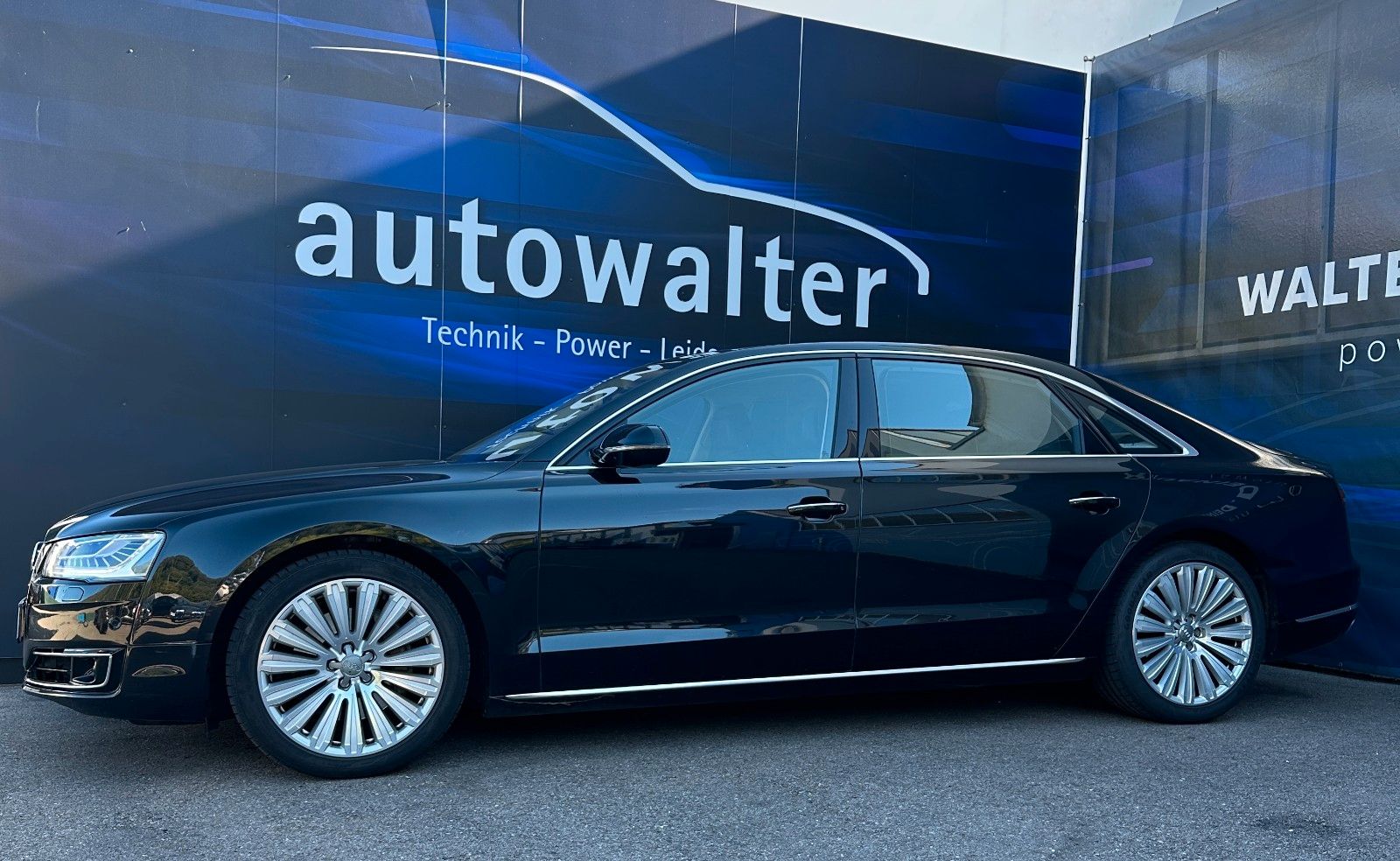 Fahrzeugabbildung Audi A8 3.0 TDI Lang - Fondsitzpaket - NP 142.000€