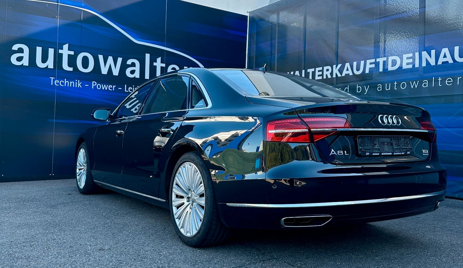 Fahrzeugabbildung Audi A8 3.0 TDI Lang - Fondsitzpaket - NP 142.000€