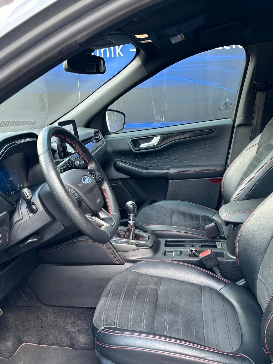 Fahrzeugabbildung Ford Kuga Hybrid ST-Line X,AHK abnehmbar,