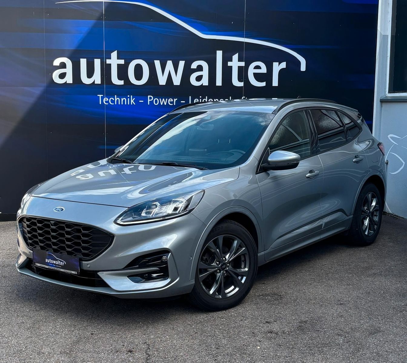 Fahrzeugabbildung Ford Kuga Hybrid ST-Line X,AHK abnehmbar,