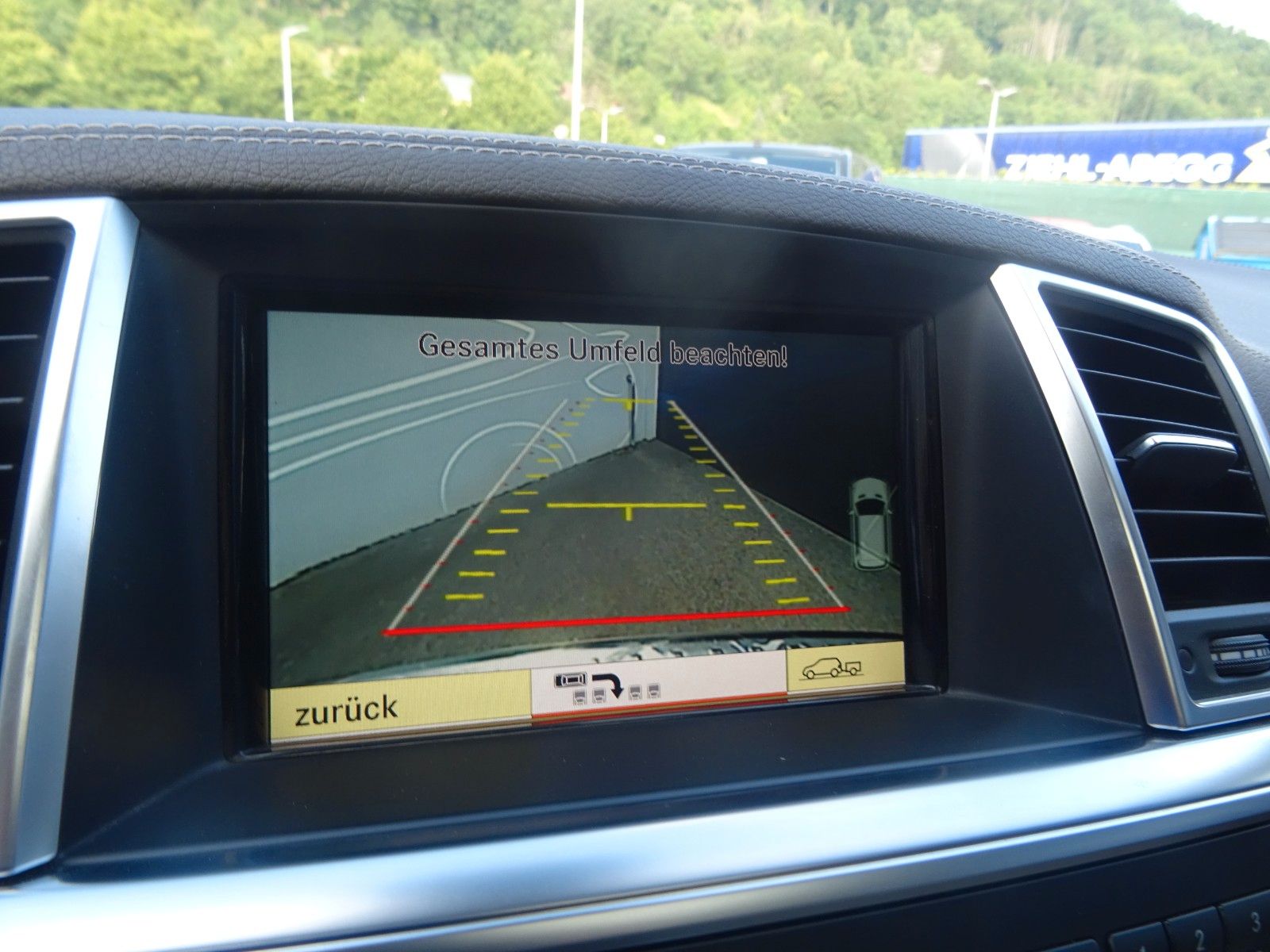 Fahrzeugabbildung Mercedes-Benz ML 63 AMG ML -Klasse ML 63 AMG