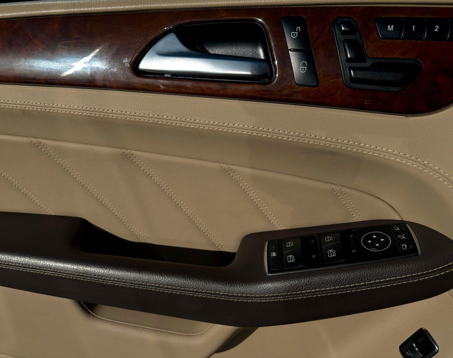 Fahrzeugabbildung Mercedes-Benz ML 63 AMG