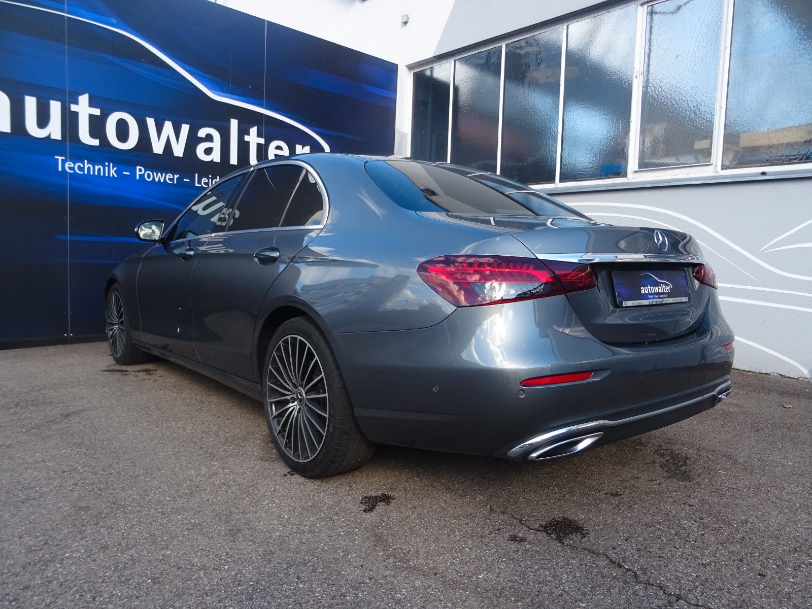 Fahrzeugabbildung Mercedes-Benz E 220 E -Klasse Lim. E 220 d