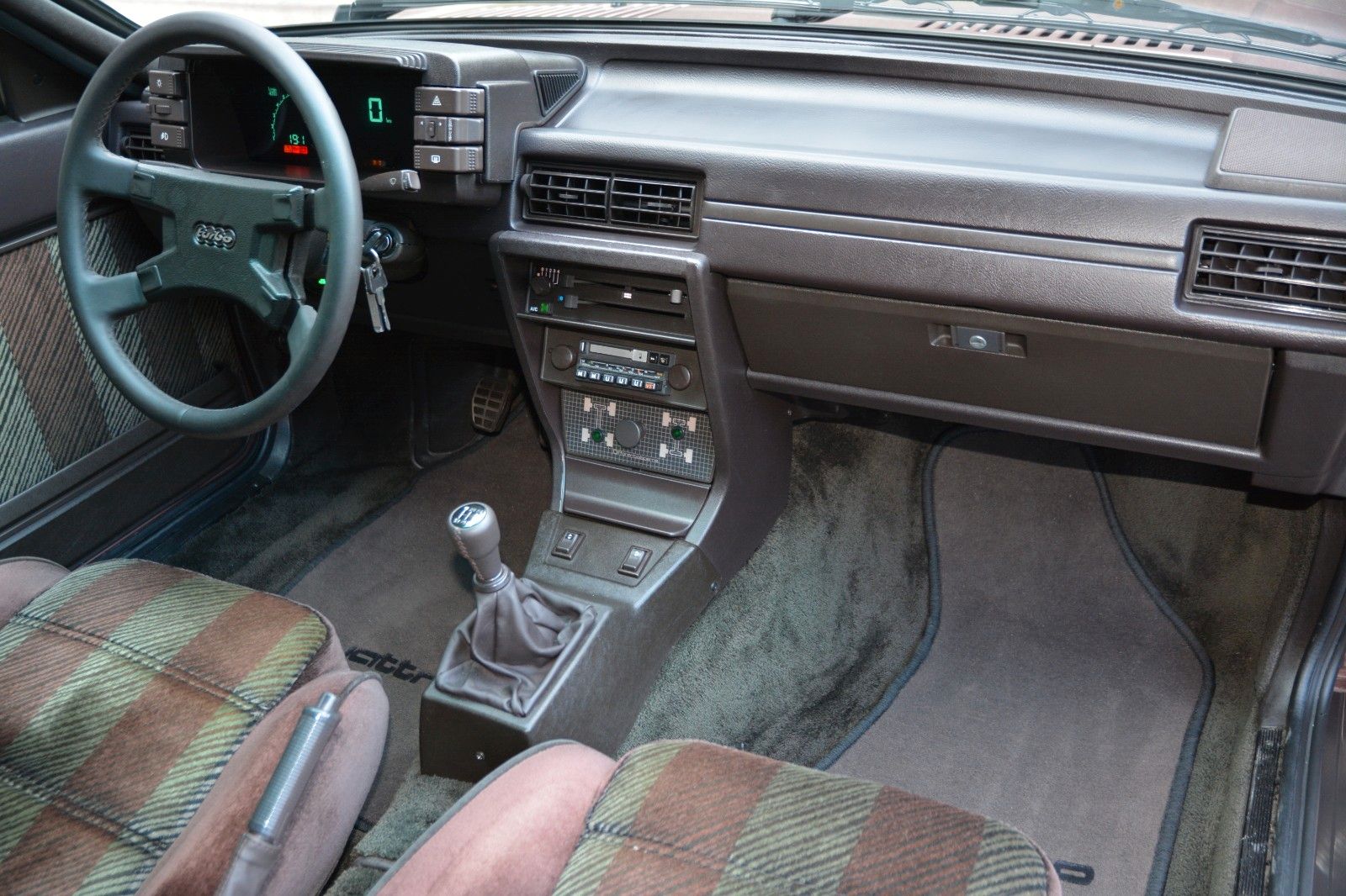Fahrzeugabbildung Audi Urquattro