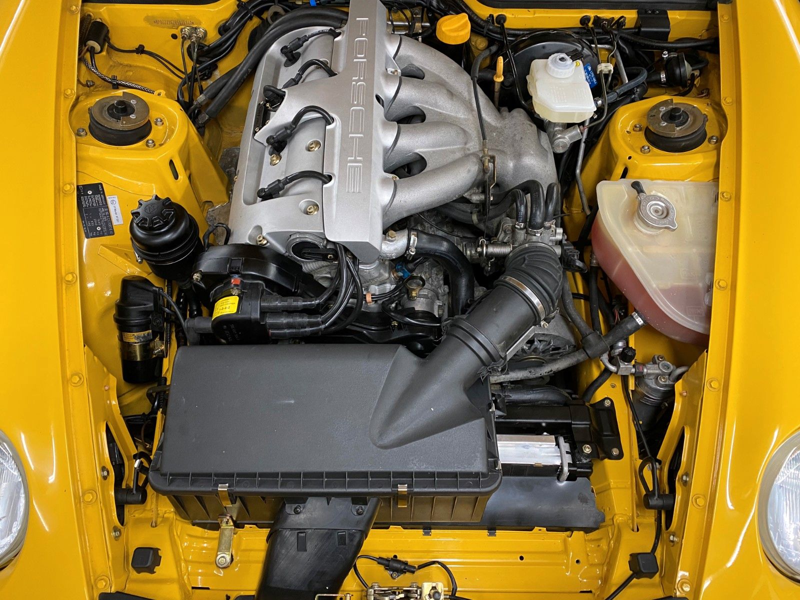 Fahrzeugabbildung Porsche 968 Clubsport