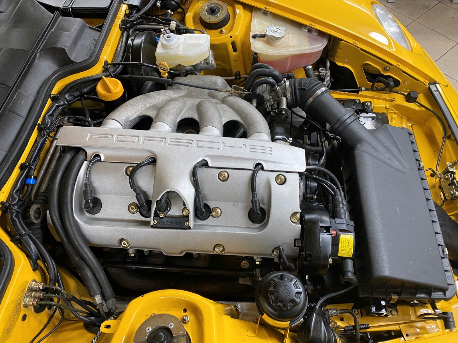 Fahrzeugabbildung Porsche 968 Clubsport