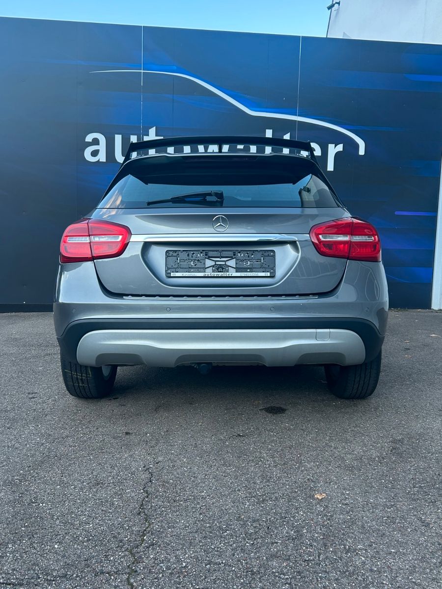 Fahrzeugabbildung Mercedes-Benz GLA 200 GLA  Style,AHK abnehmbar