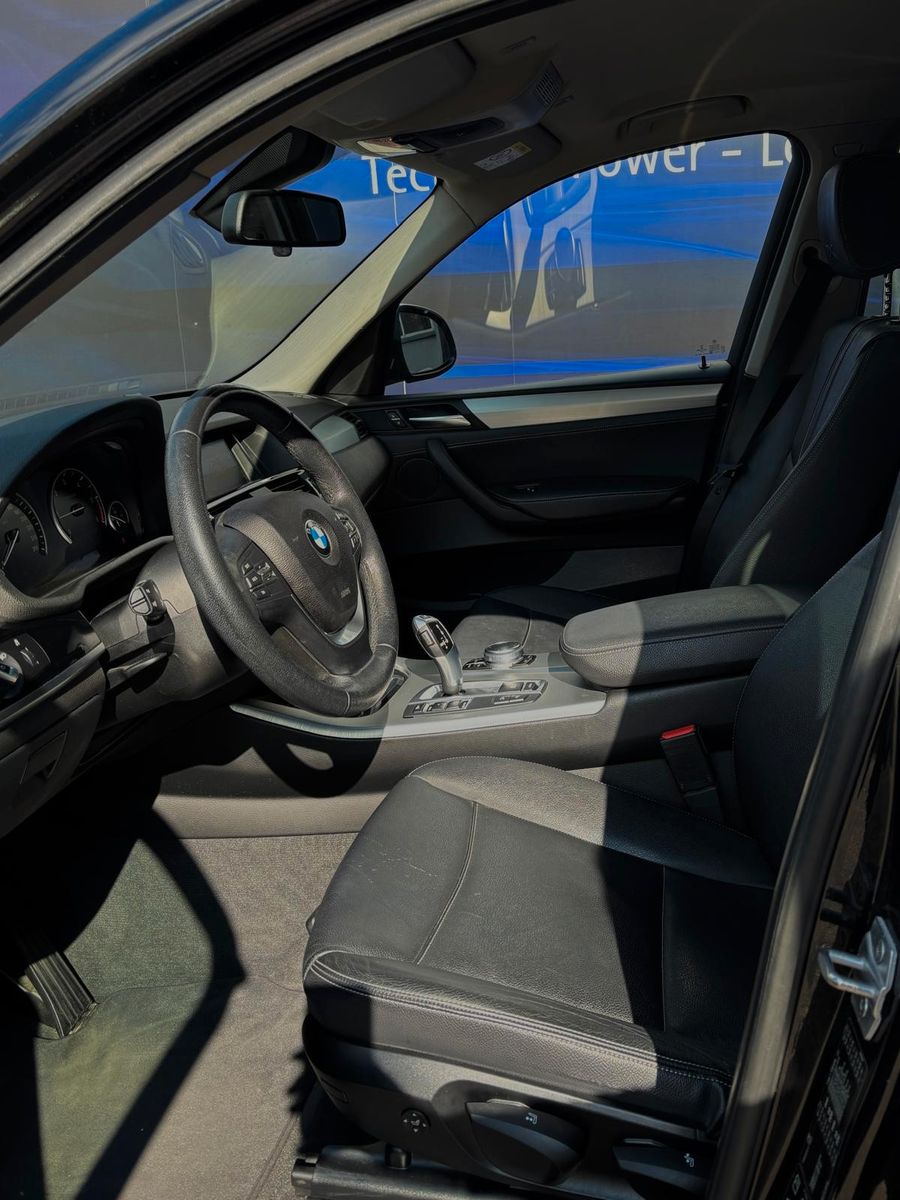 Fahrzeugabbildung BMW X3 Baureihe X3 xDrive 20 d xLine