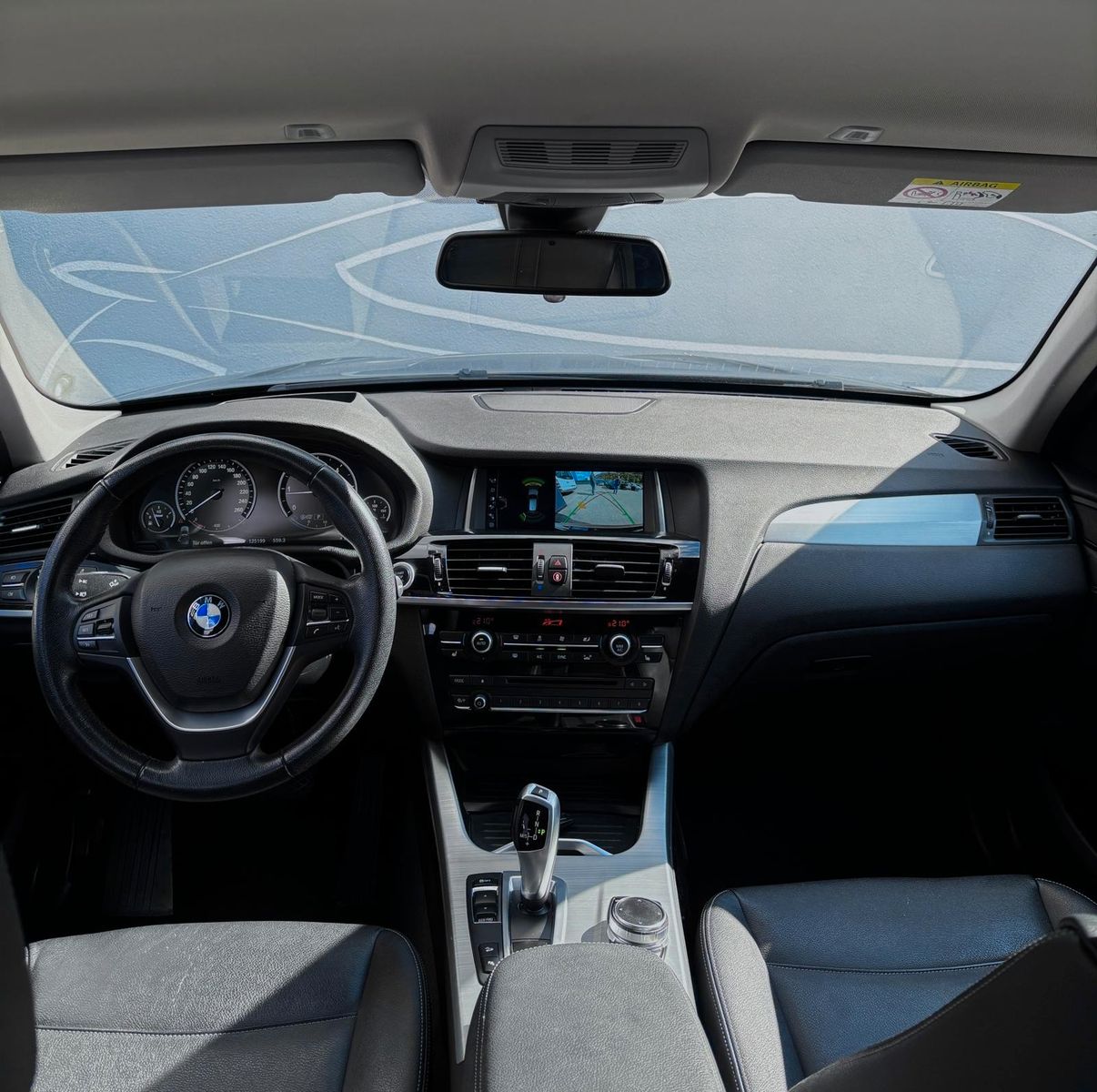 Fahrzeugabbildung BMW X3 Baureihe X3 xDrive 20 d xLine