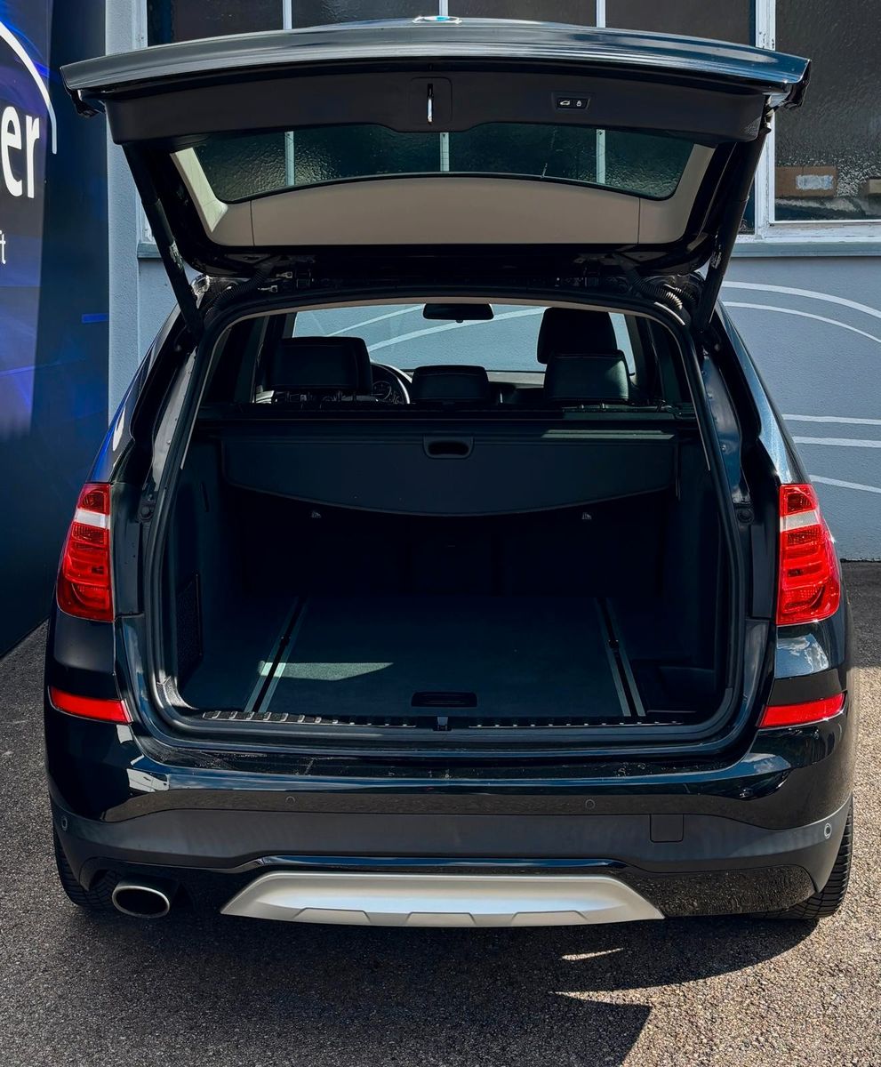 Fahrzeugabbildung BMW X3 Baureihe X3 xDrive 20 d xLine