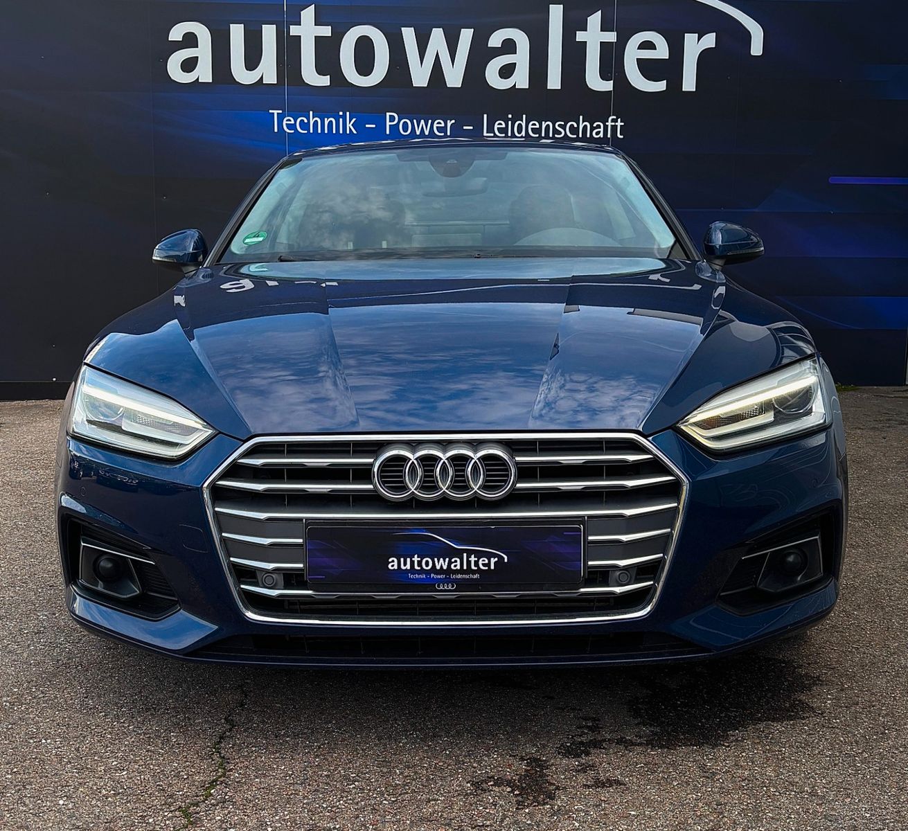 Fahrzeugabbildung Audi A5 Coupe sport  S - Line