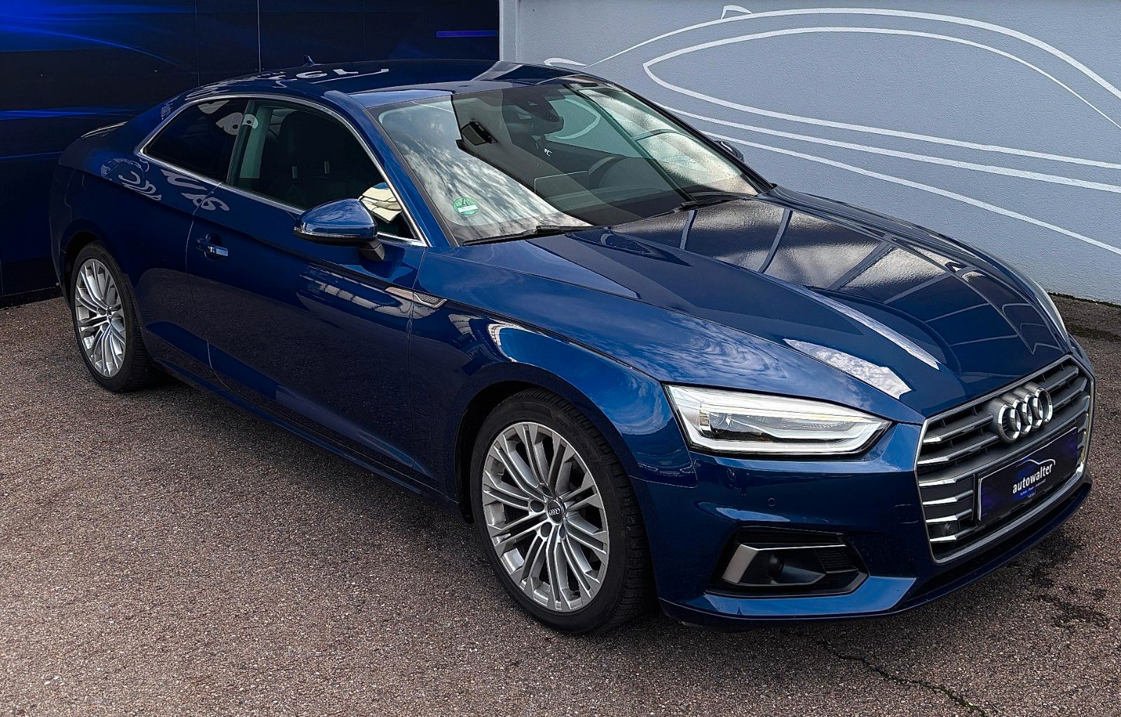 Fahrzeugabbildung Audi A5 Coupe sport  S - Line