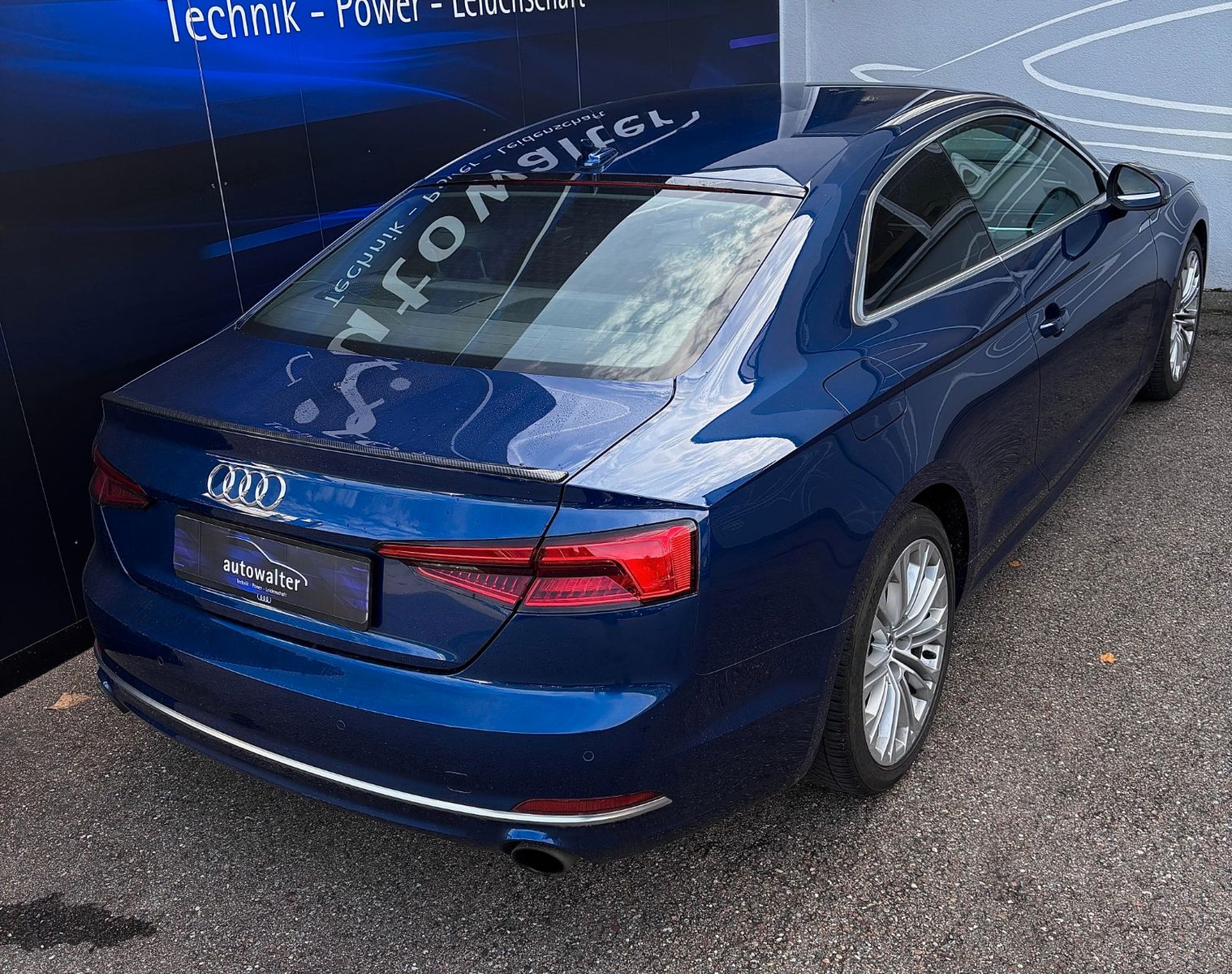 Fahrzeugabbildung Audi A5 Coupe sport  S - Line