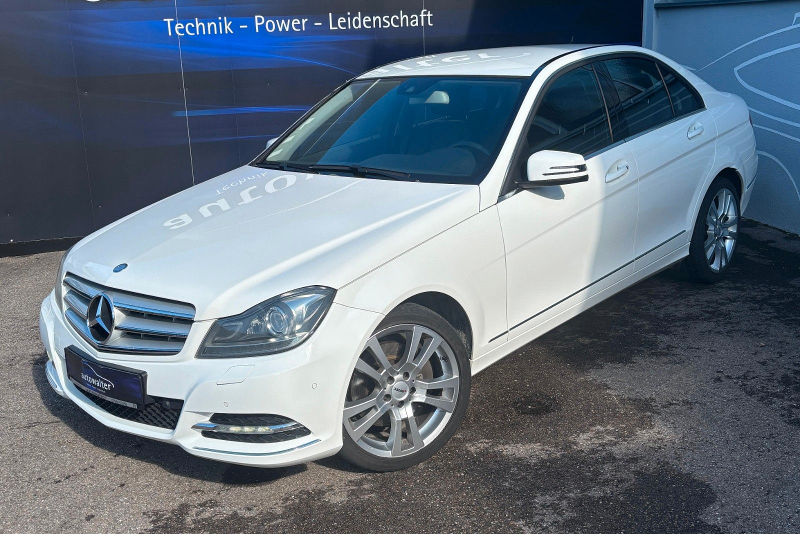 Fahrzeugabbildung Mercedes-Benz C 300 Lim. CDI BlueEfficien 4Matic Standheizung