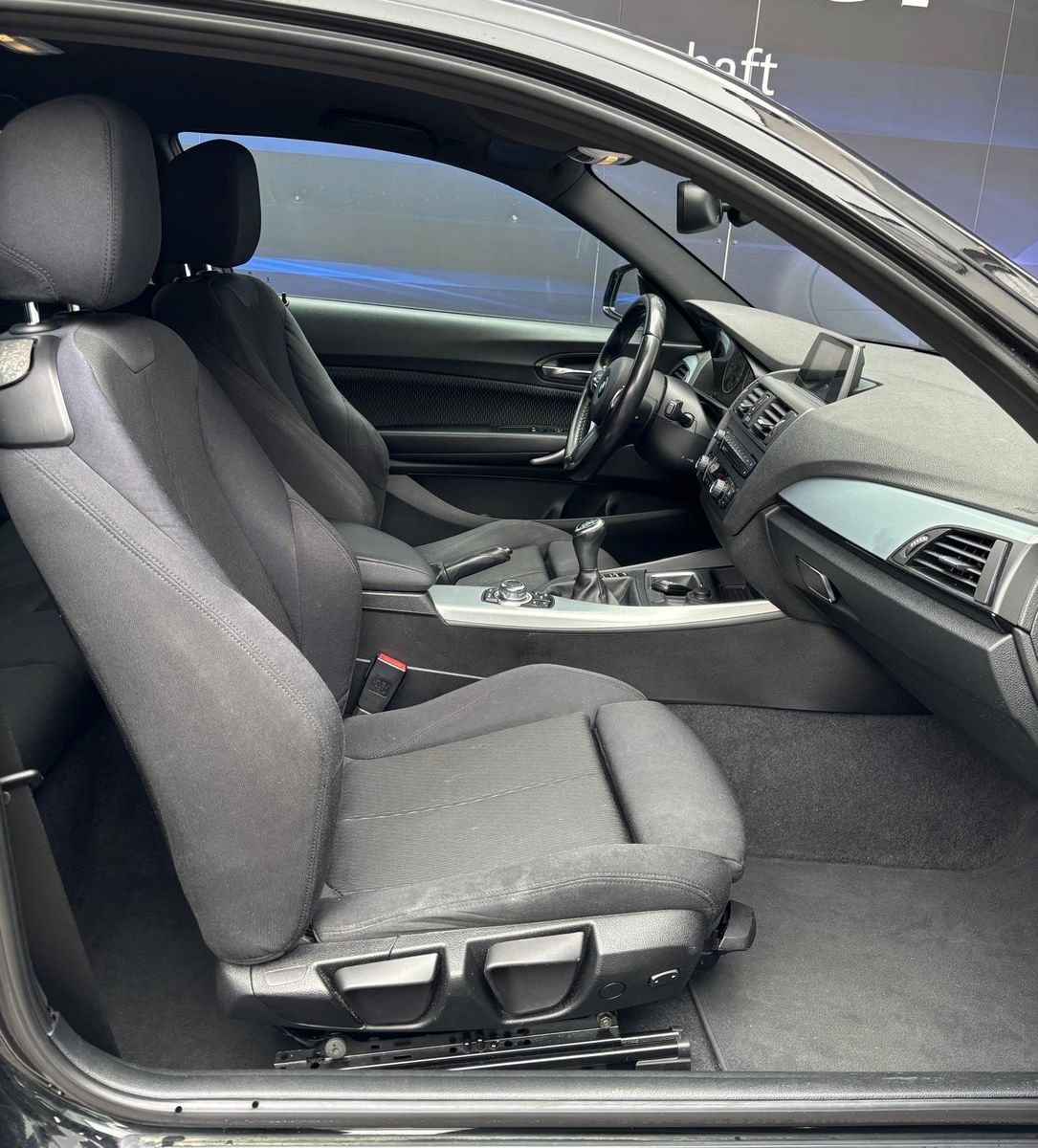 Fahrzeugabbildung BMW 116 Baureihe 1 Lim. 3-trg. 116 i