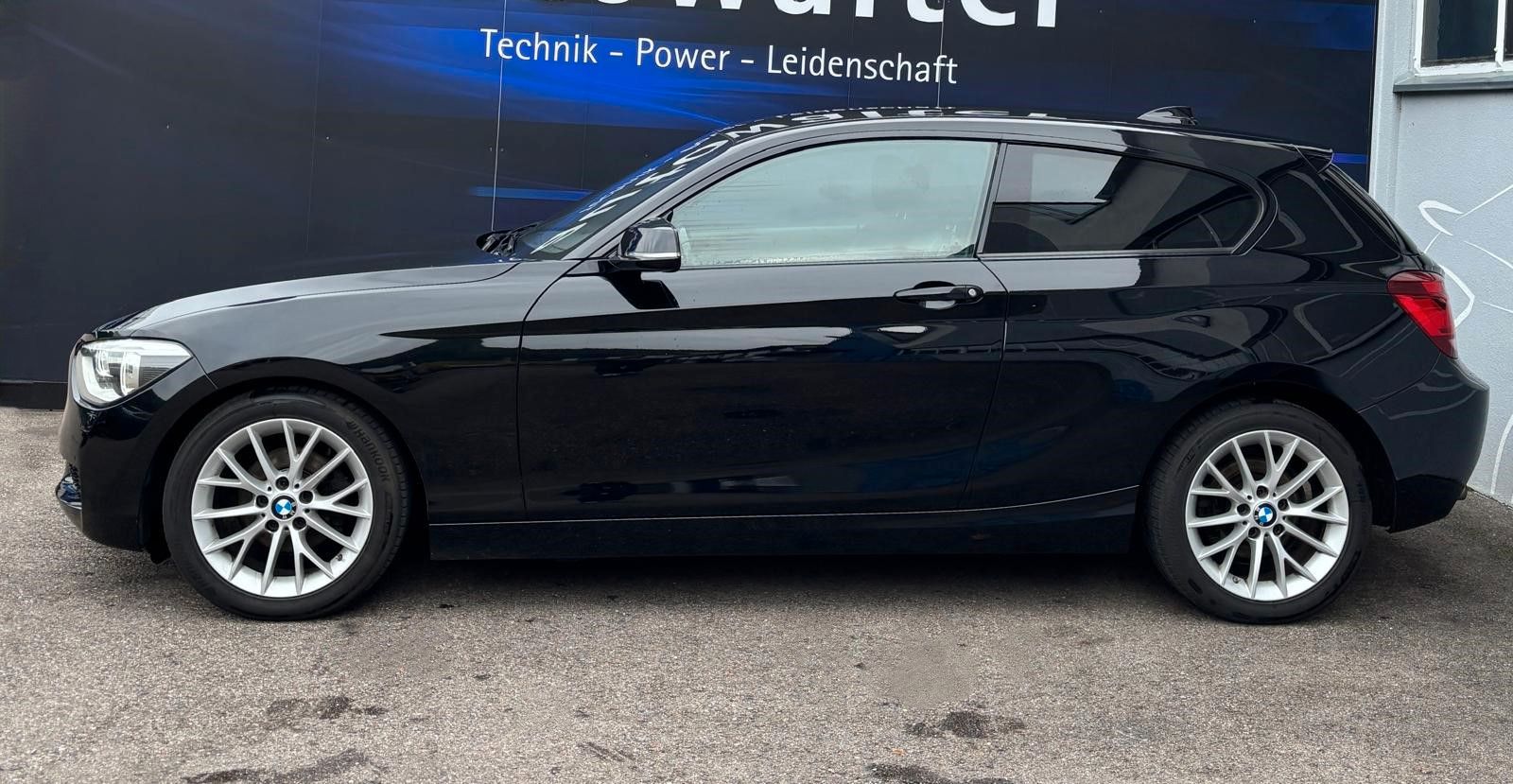 Fahrzeugabbildung BMW 116 Baureihe 1 Lim. 3-trg. 116 i