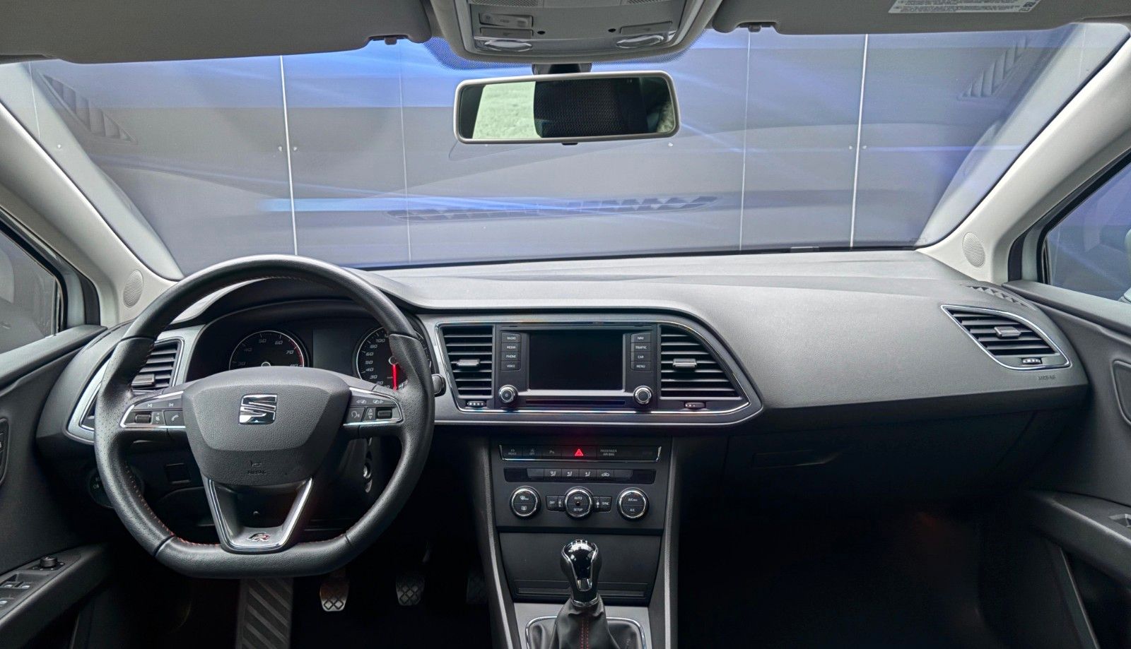 Fahrzeugabbildung SEAT Leon FR