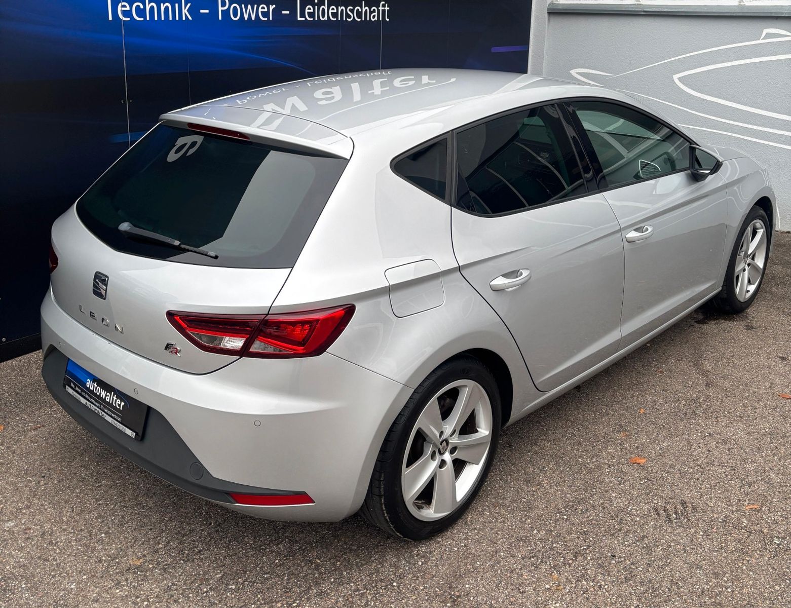 Fahrzeugabbildung SEAT Leon FR