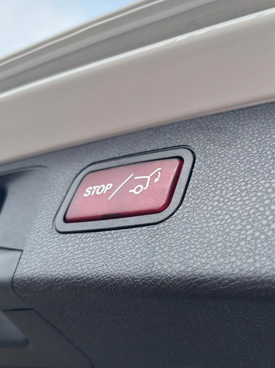 Fahrzeugabbildung Mercedes-Benz E 220 T d 4Matic,Avantgarde,AHK Schwenkbar