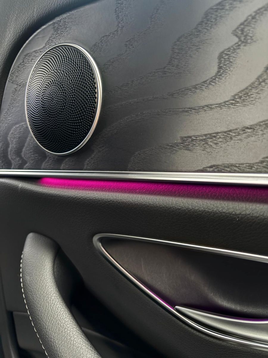 Fahrzeugabbildung Mercedes-Benz E 220 T d 4Matic,Avantgarde,AHK Schwenkbar