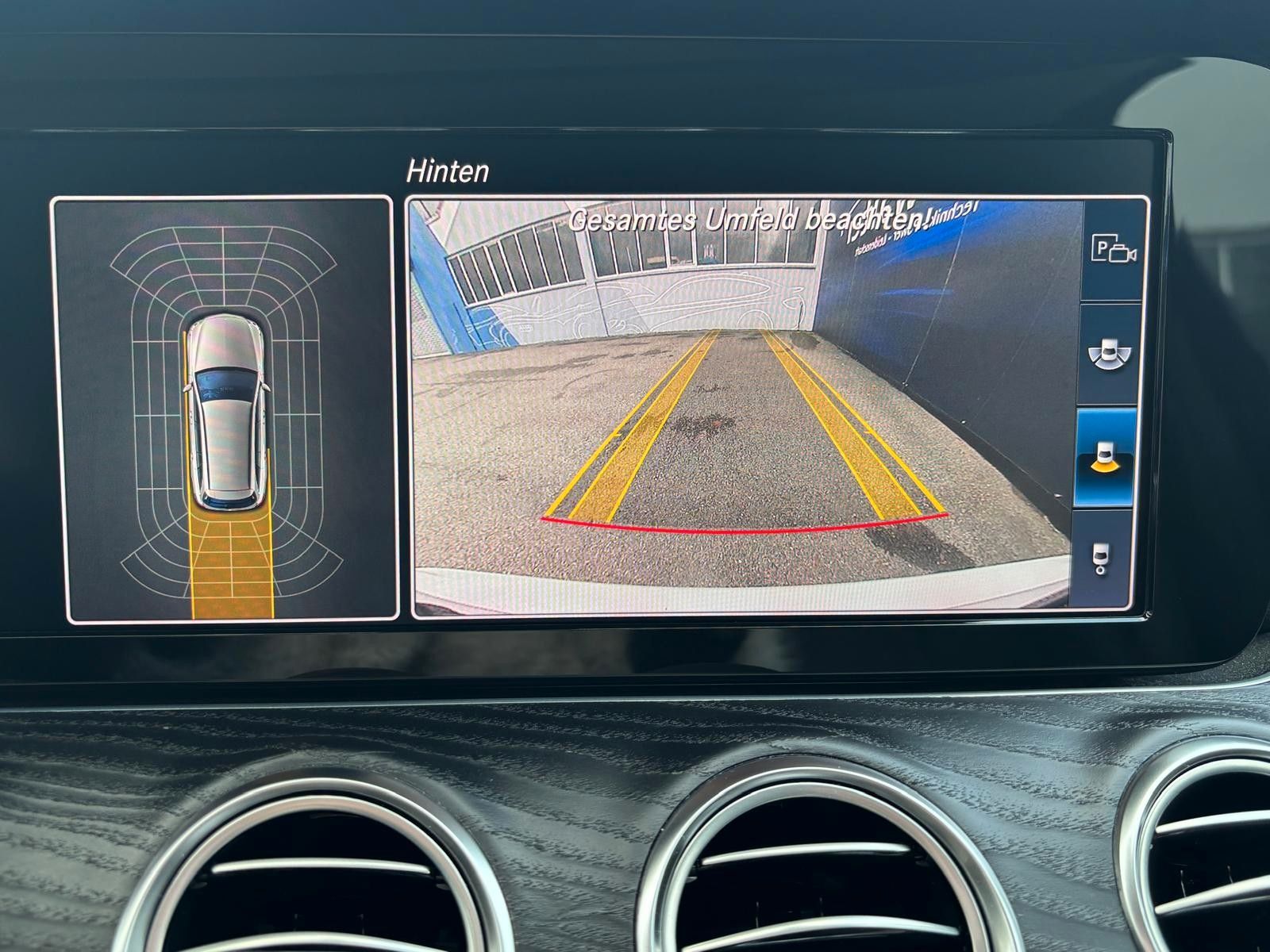 Fahrzeugabbildung Mercedes-Benz E 220 T d 4Matic,Avantgarde,AHK Schwenkbar