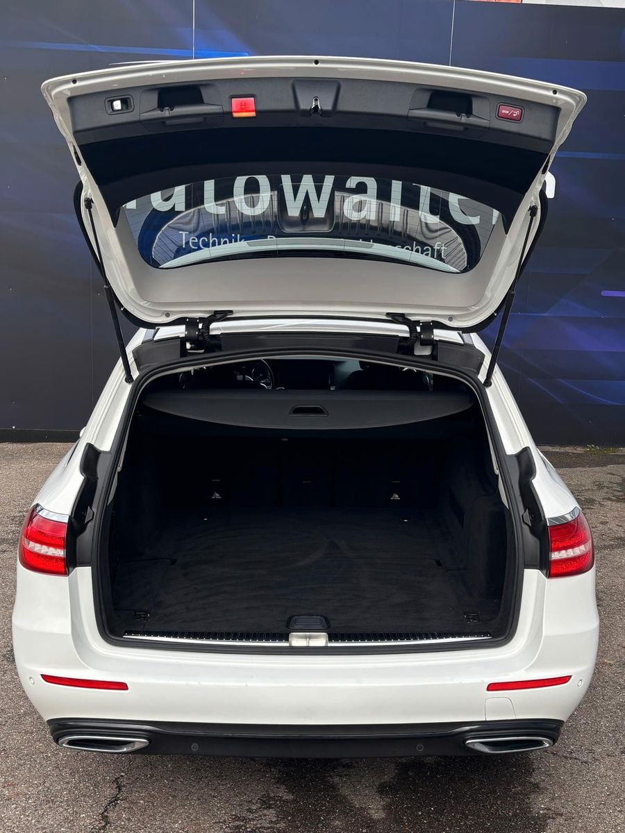 Fahrzeugabbildung Mercedes-Benz E 220 T d 4Matic,Avantgarde,AHK Schwenkbar