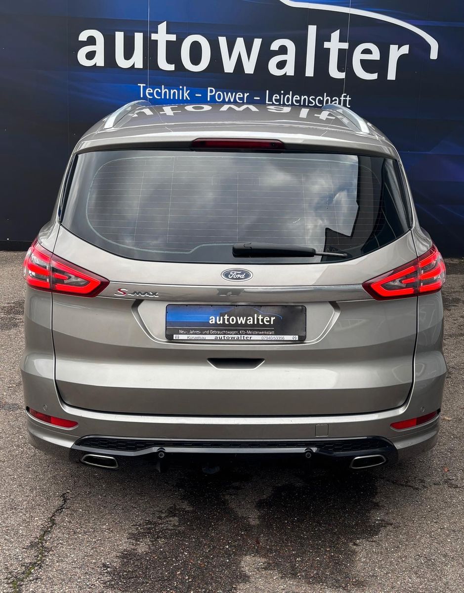 Fahrzeugabbildung Ford S-MAX Titanium,7 Sitzer,ATM 50000 KM
