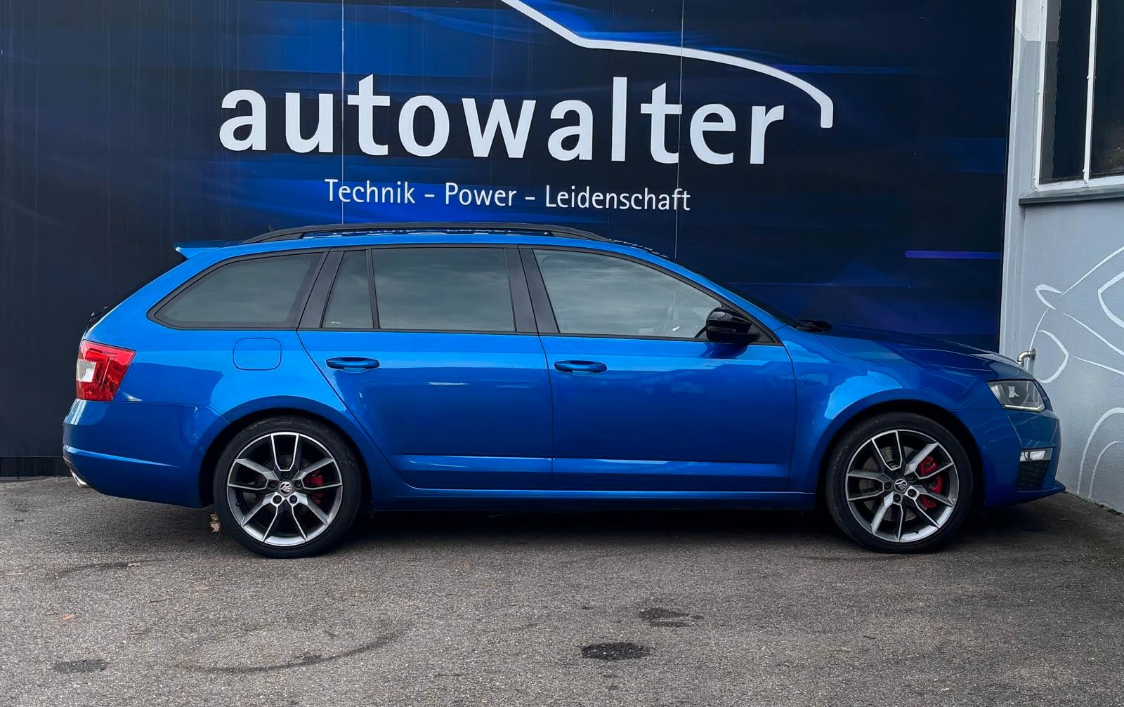 Fahrzeugabbildung SKODA Octavia Combi RS Zahnriemen und Wasserpumpe Neu