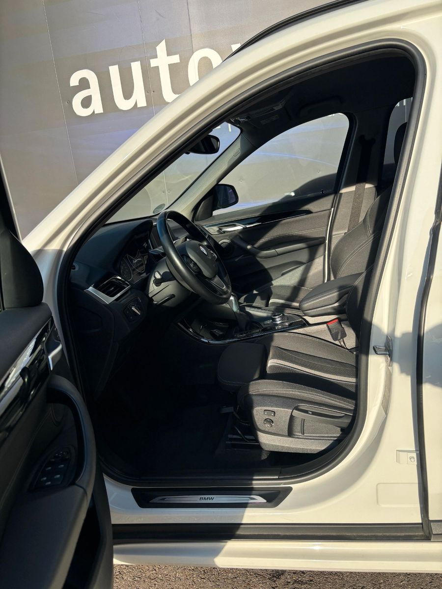 Fahrzeugabbildung BMW X1 sDrive 18 d Sport Line