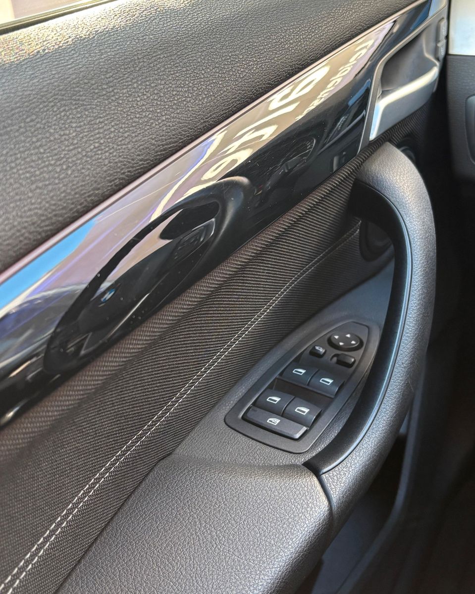 Fahrzeugabbildung BMW X1 sDrive 18 d Sport Line