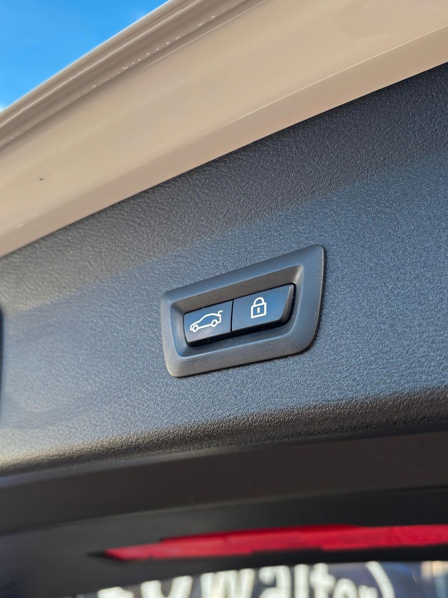 Fahrzeugabbildung BMW X1 sDrive 18 d Sport Line