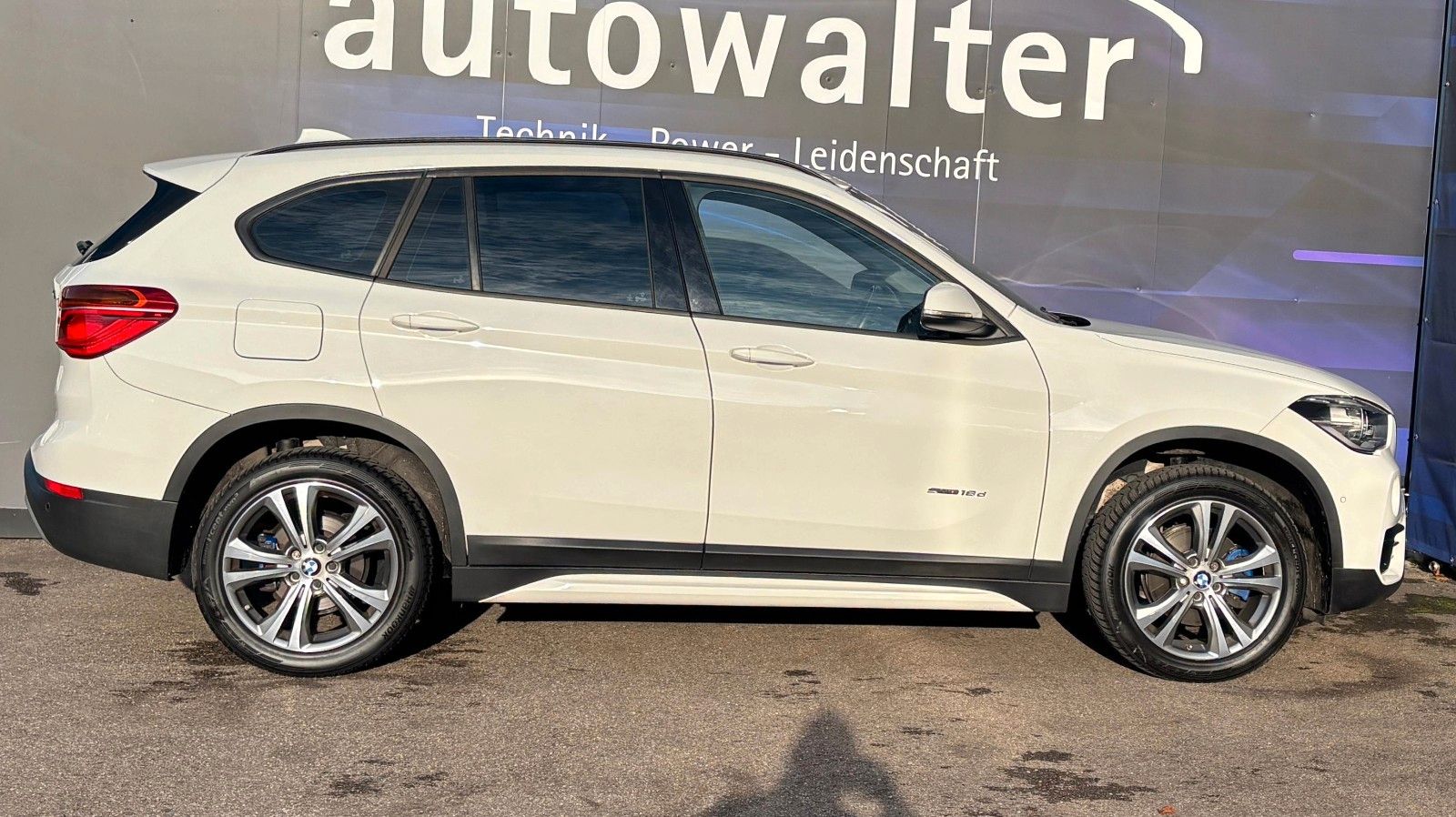 Fahrzeugabbildung BMW X1 sDrive 18 d Sport Line