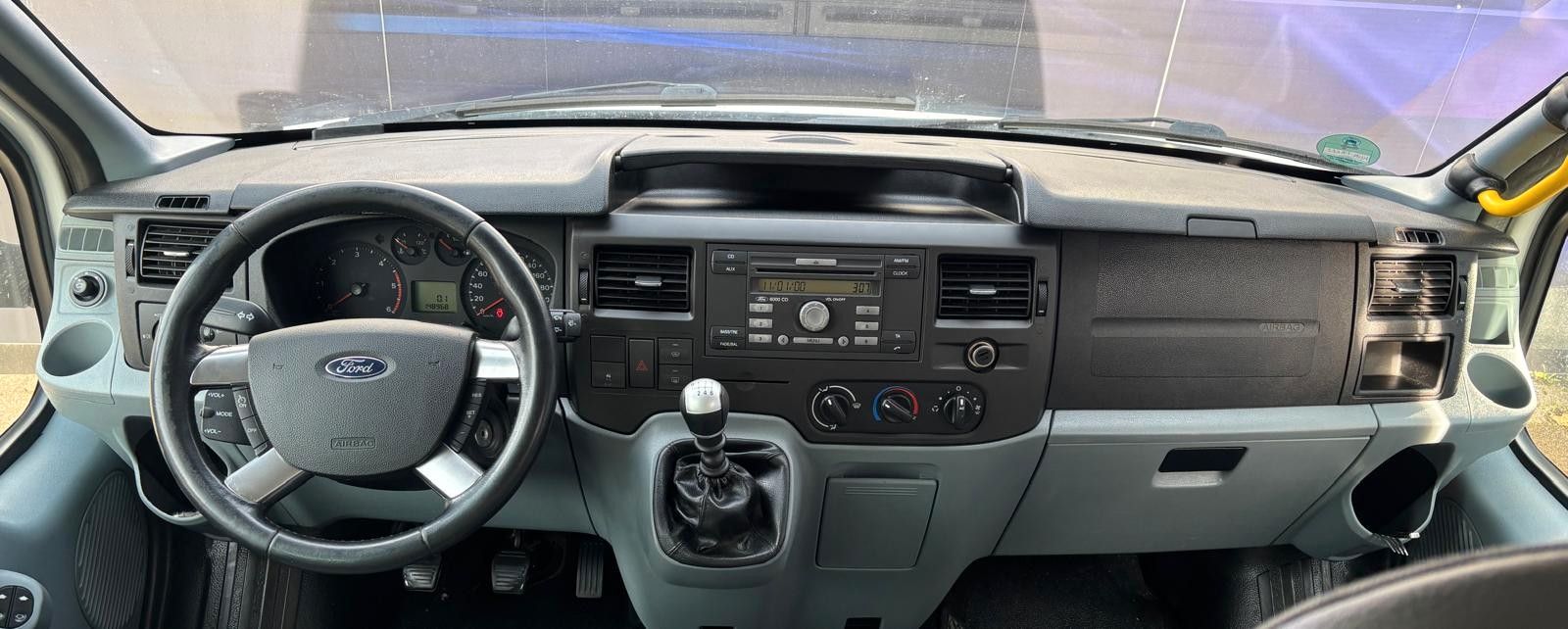 Fahrzeugabbildung Ford Transit Kombi FT 300 M Trend 9 Sitzer