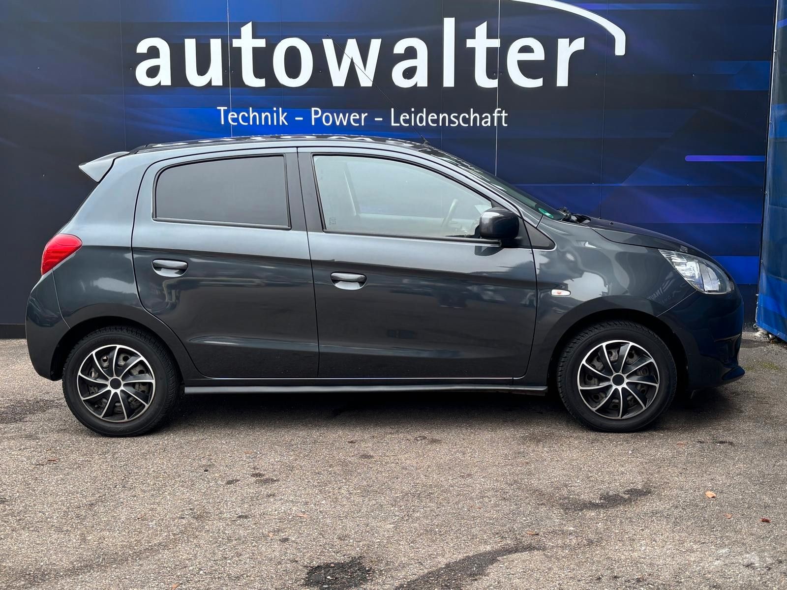 Fahrzeugabbildung Mitsubishi Space Star Shine