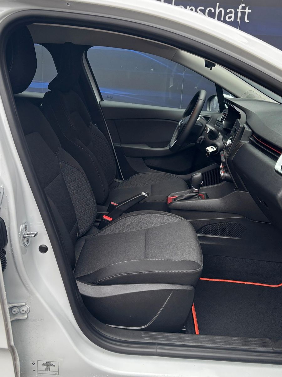 Fahrzeugabbildung Renault Clio V Experience