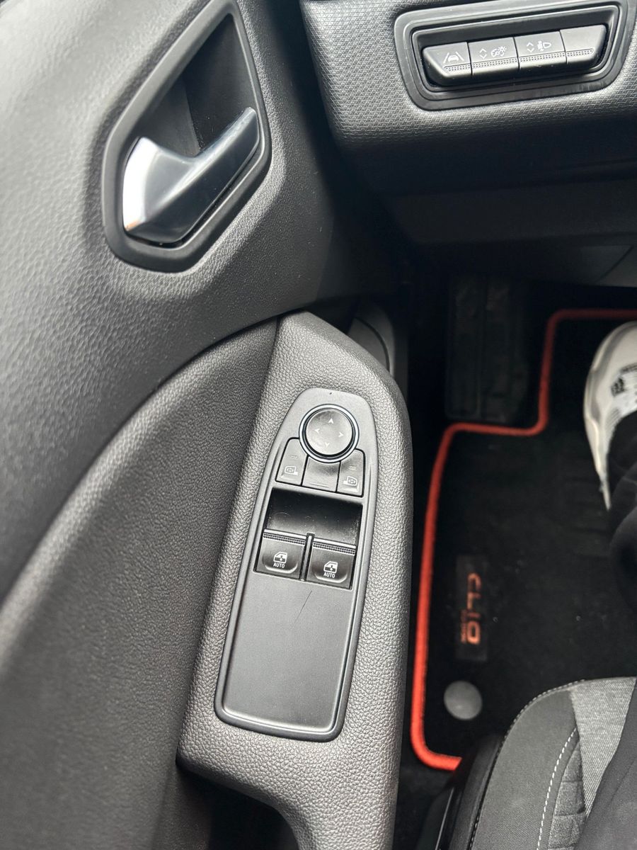 Fahrzeugabbildung Renault Clio V Experience