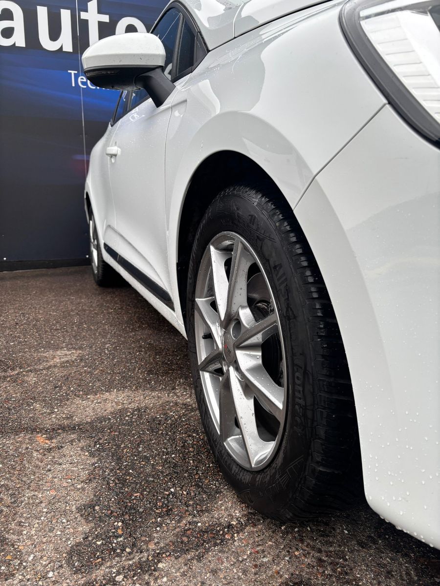 Fahrzeugabbildung Renault Clio V Experience