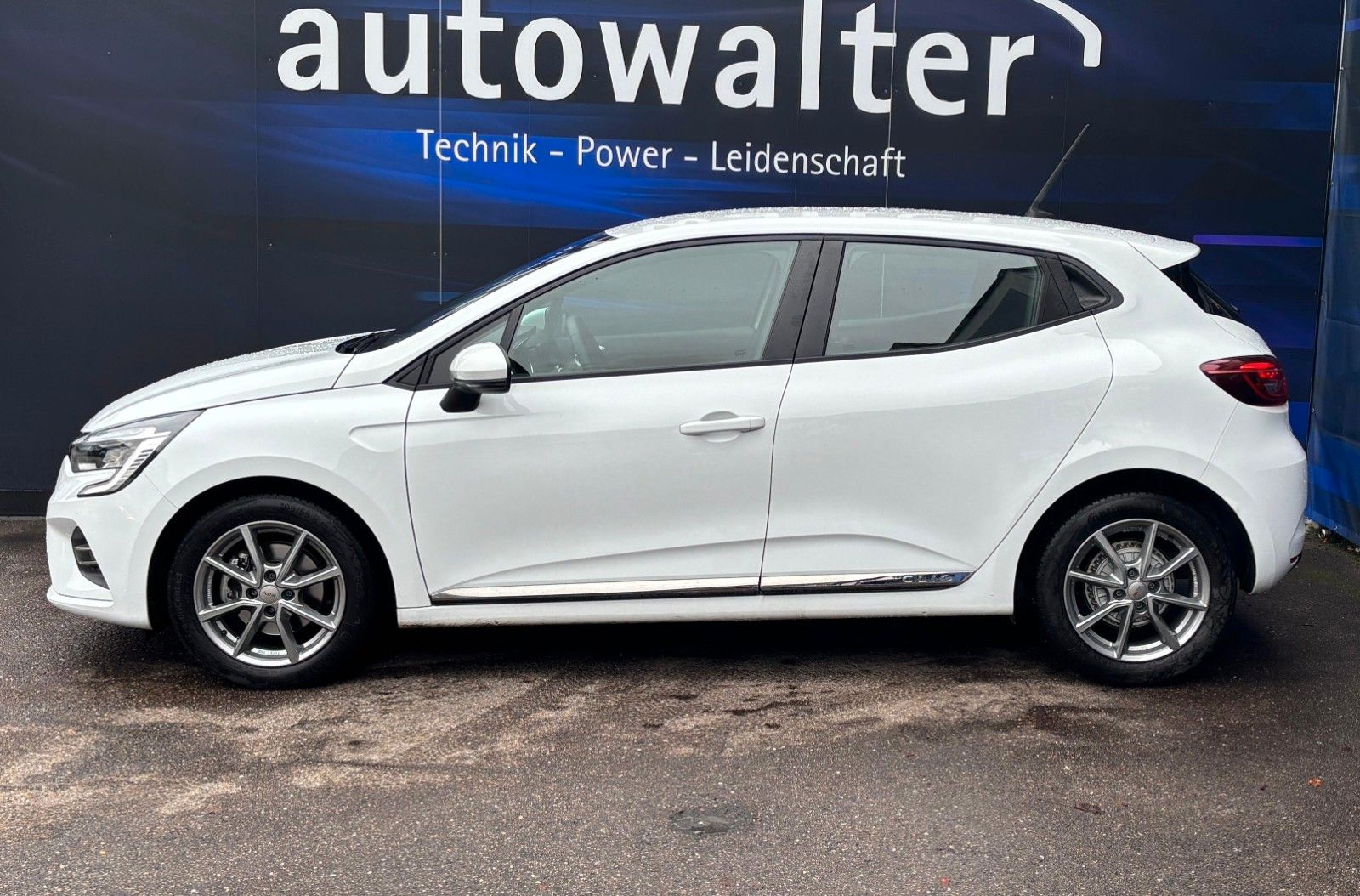 Fahrzeugabbildung Renault Clio V Experience