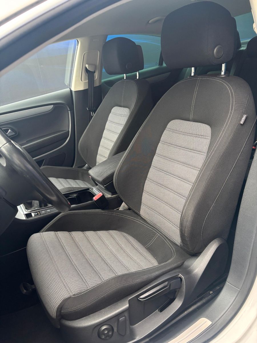 Fahrzeugabbildung Volkswagen CC Basis 2,0 TSI