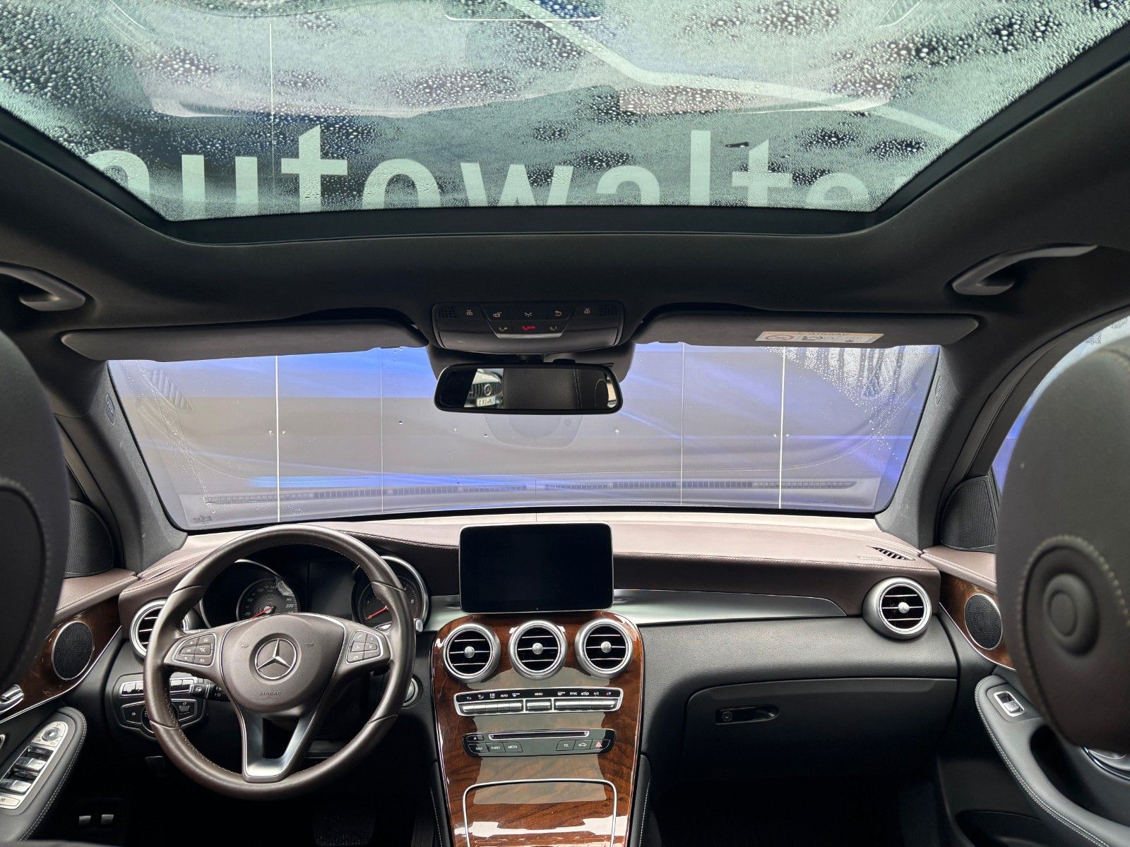 Fahrzeugabbildung Mercedes-Benz GLC 220d 4Matic Exclusiv,Panodach,AHK Schwenkbar